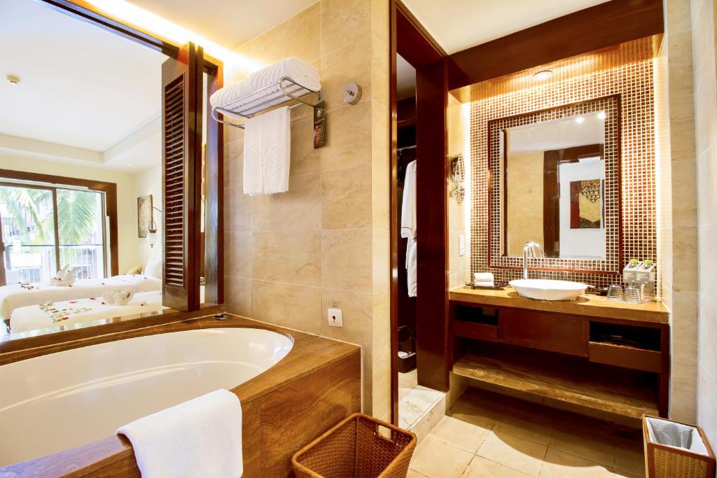 Pullman Sanya Yalong Bay Villas & Resort